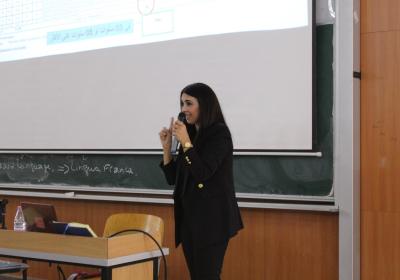 Images de la journée d'information sur le système LMD destinée aux étudiants L1 FLE. 02.10.2022 / صور لليوم تعريفي حول نظام ل م د في الجامعة الجزائرية لفائدة طلبة السنة الأولى بكلية اللغات الأجنبية 02 أكتوبر2022